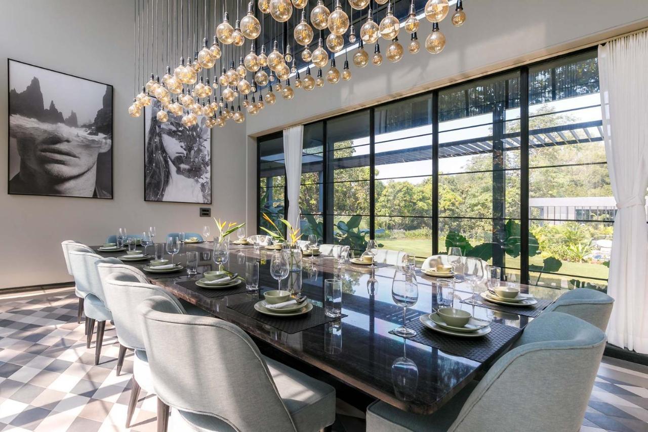 Stayvista At The Charcoal Villa Luxury Collection อลีบาก ภายนอก รูปภาพ