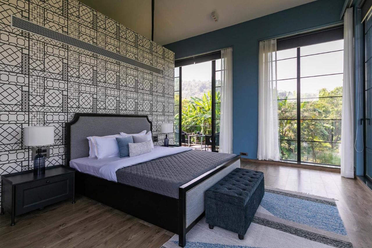 Stayvista At The Charcoal Villa Luxury Collection อลีบาก ภายนอก รูปภาพ