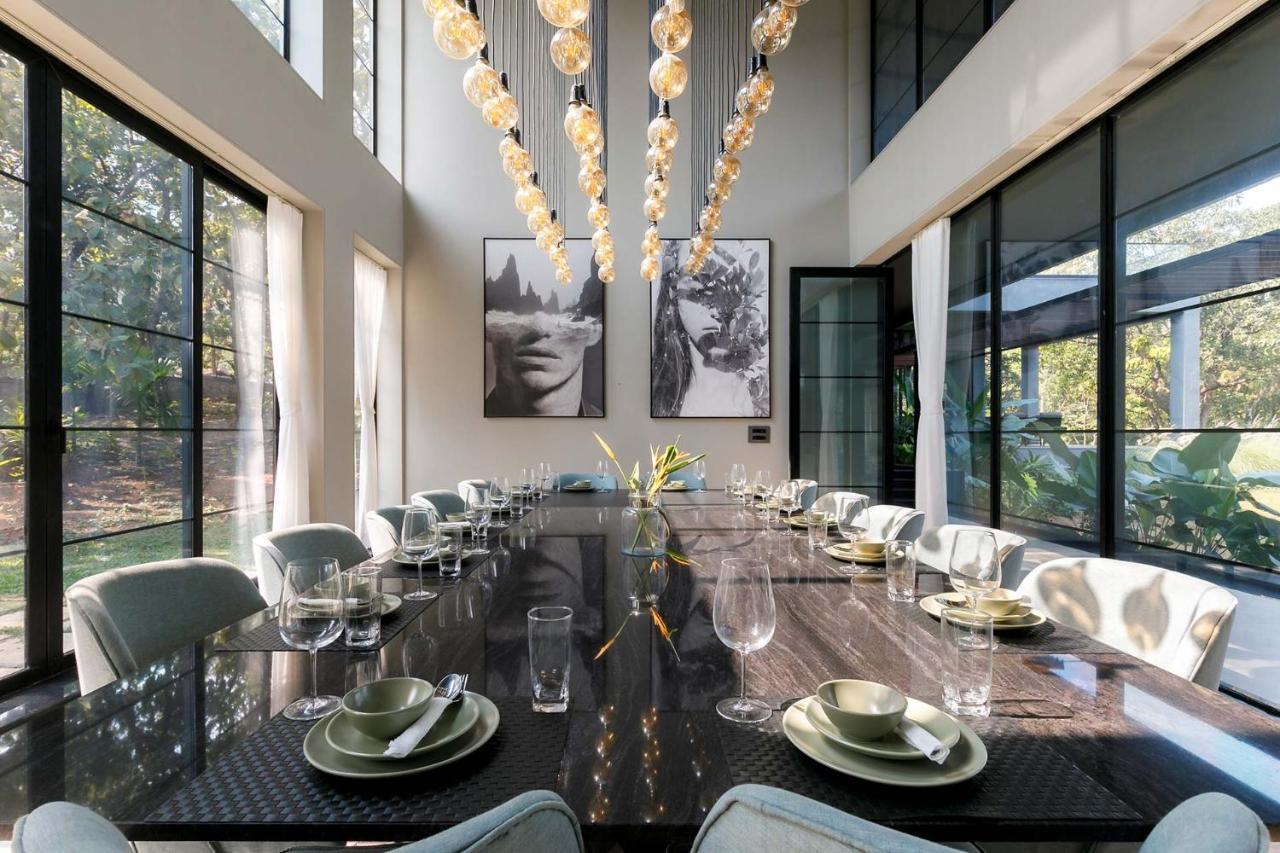 Stayvista At The Charcoal Villa Luxury Collection อลีบาก ภายนอก รูปภาพ