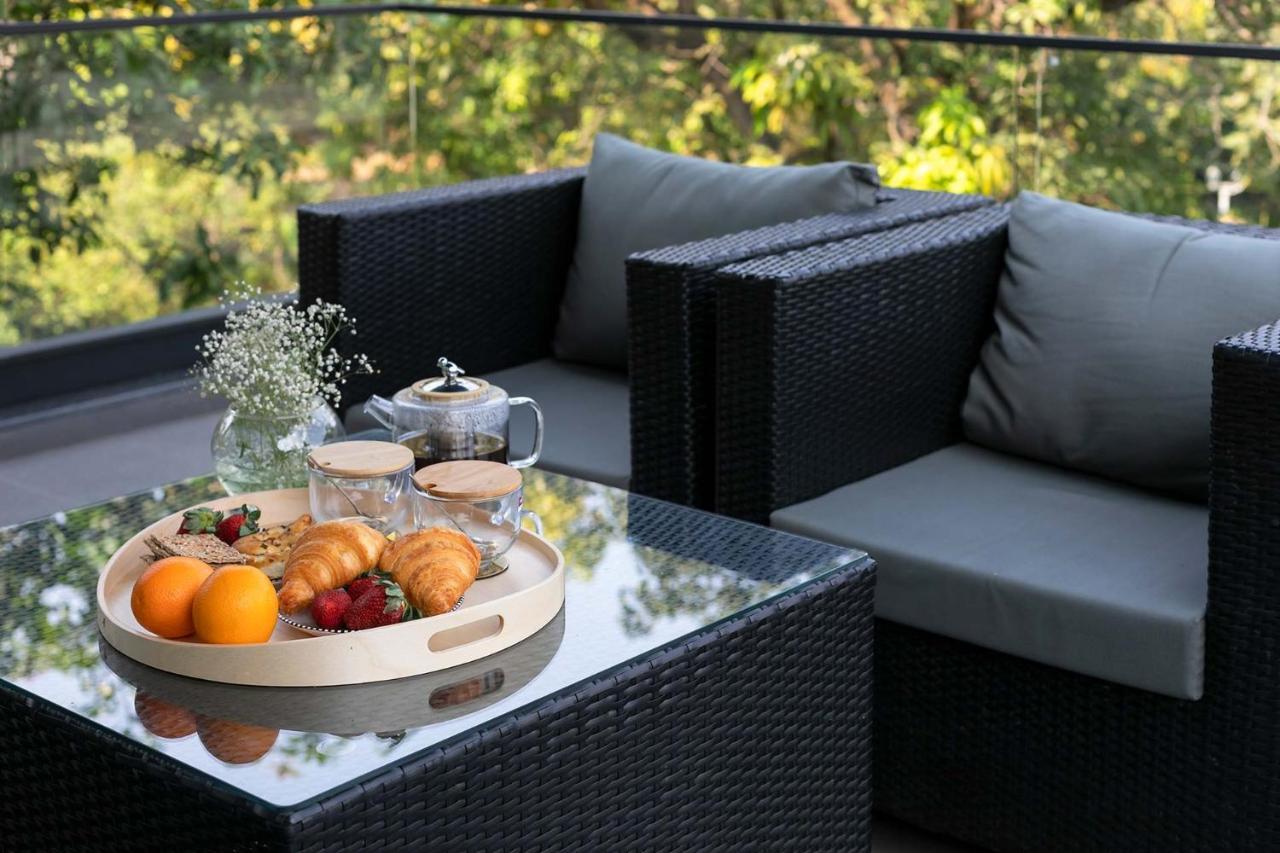 Stayvista At The Charcoal Villa Luxury Collection อลีบาก ภายนอก รูปภาพ
