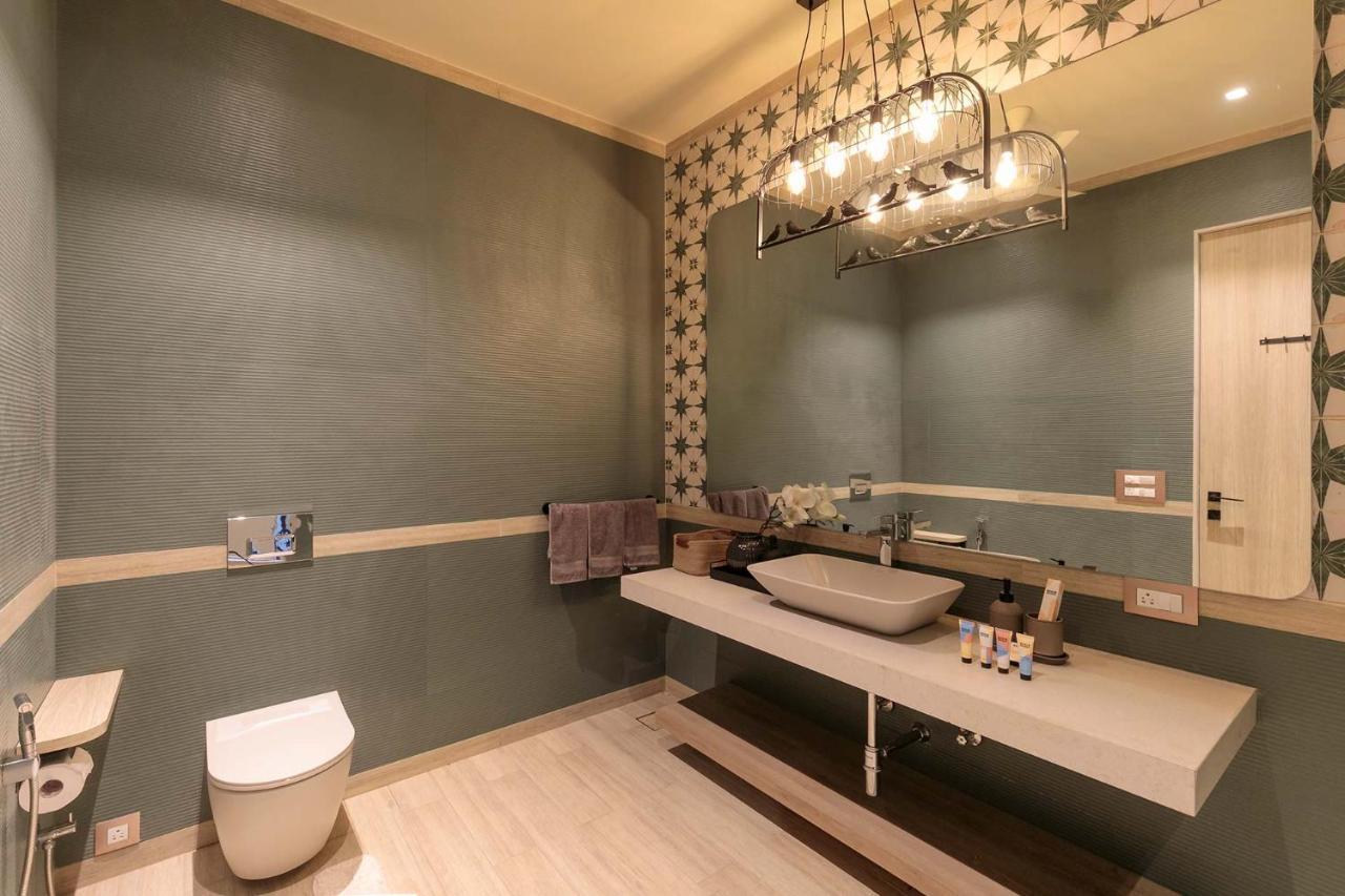 Stayvista At The Charcoal Villa Luxury Collection อลีบาก ภายนอก รูปภาพ