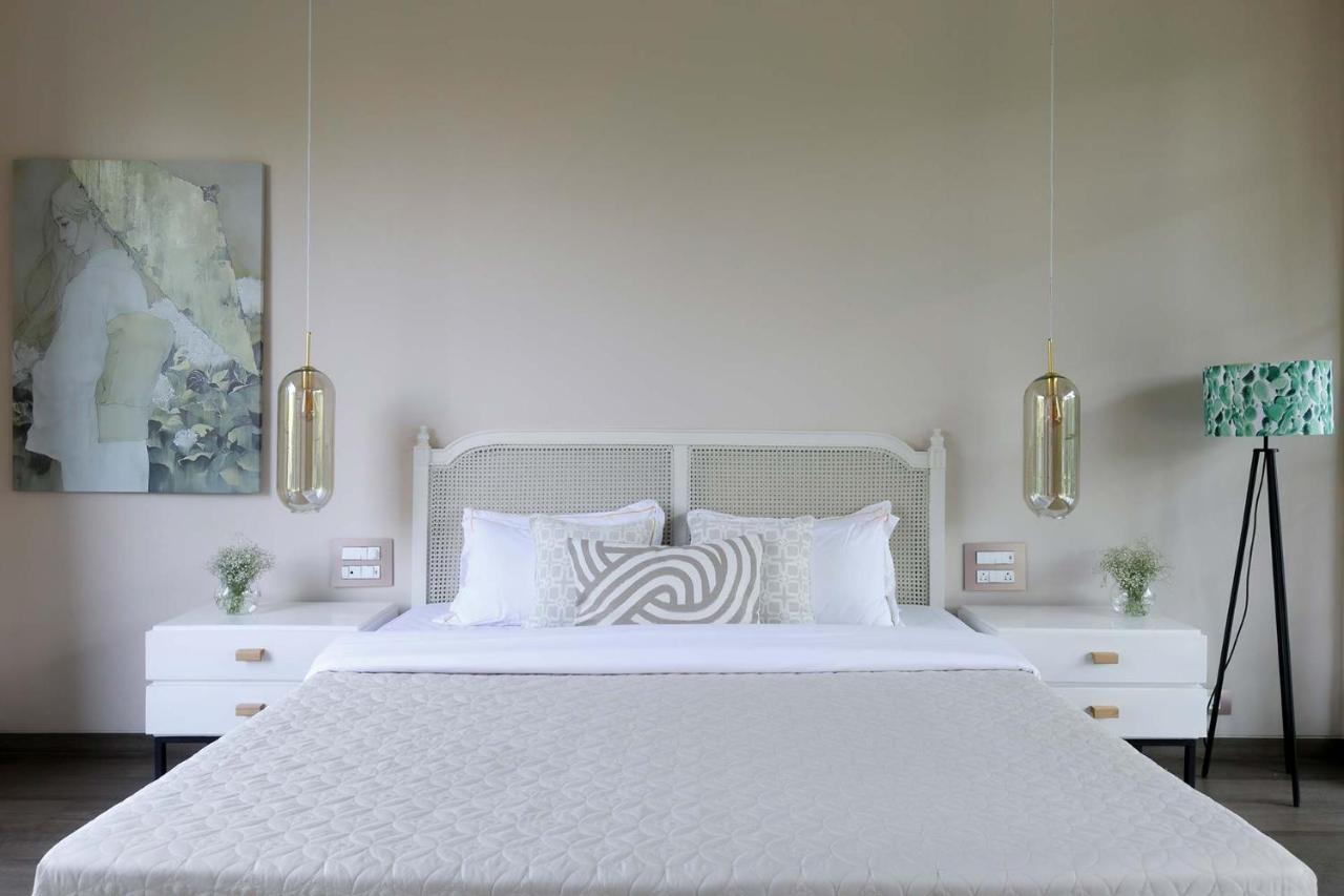 Stayvista At The Charcoal Villa Luxury Collection อลีบาก ภายนอก รูปภาพ